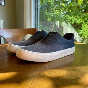 Men’s Tretorn Canvas Slip-On - Size 10